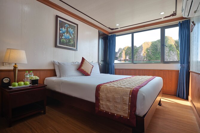 1 night Halong Bay Cruise-Titov Island,Surprise Cave,kayak,meals - Lunch among Incense Burner Island and Fighting Cock Islet