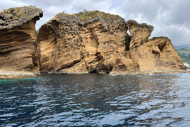 3 Hour Kayak Guided Tour in Islet of Vila Franca Do Campo - What the $78.44 price includes in practical terms