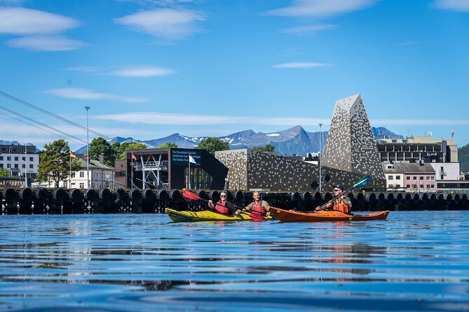 3-Hour Kayak Tour in Åndalsnes - Two hours toward the Romsdalsalpene