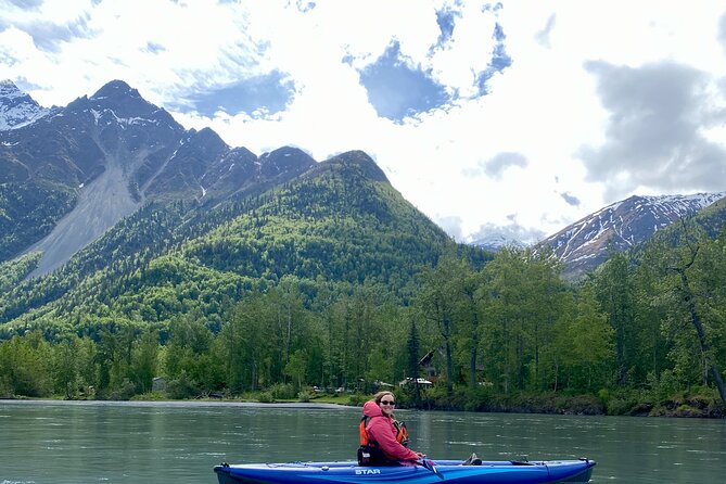 3 hour Lazy River Kayak Float - Pioneer Peak and the Knik River setting