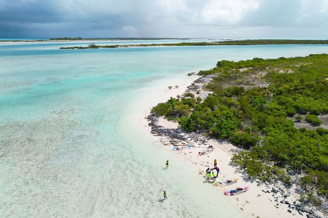 3HR Clear Kayak Mangrove and iguana island Tour in Leeward - What the jet ski tow really means