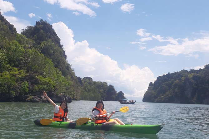 5 Hours Kilim Mangrove Kayaking Sharing Tour (With Hotel Pickup) - The floating fish farm and kayaking setup
