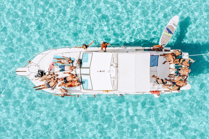7 hours Boat trip to Lampedusa lunch, SUP and Snorkeling - The crew and the feel of the day
