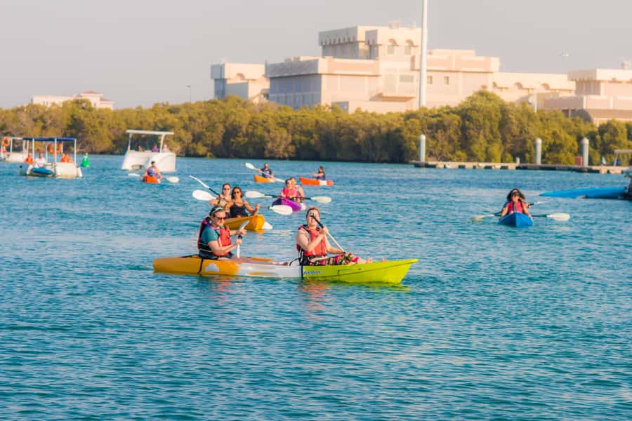 Abu Dhabi: Reem Central Park 2-hour Guided Kayak Tour - The two-hour route, step by step