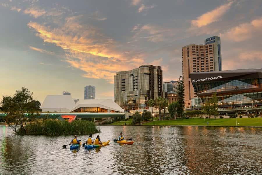Adelaide: City Kayaking Experience - Starting at Pinky Flat beside the River Torrens