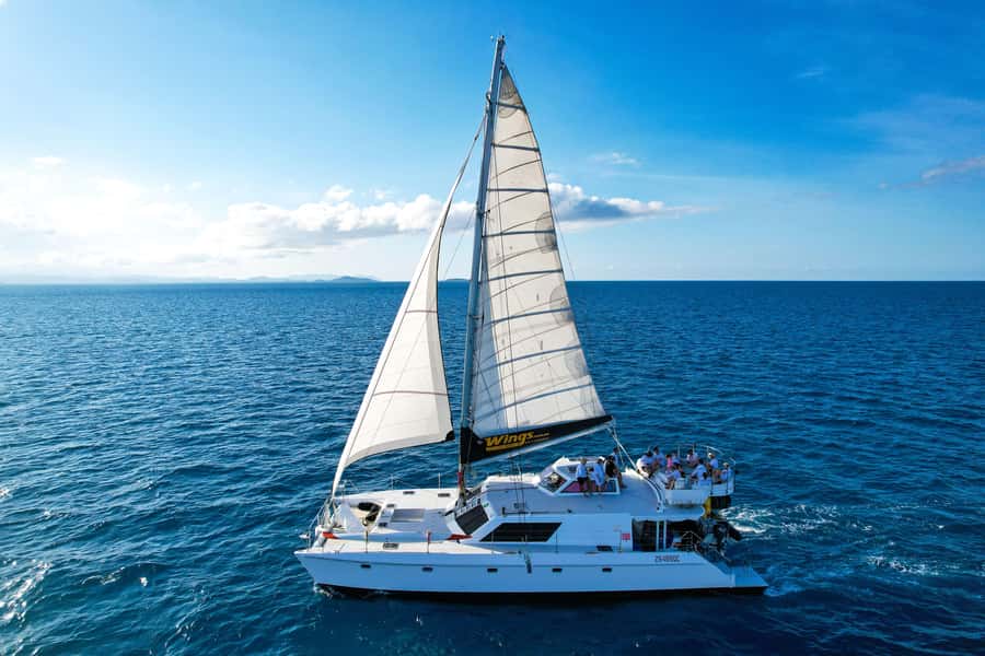 Airlie Beach: Whitsunday Islands Sailing, SUP & Snorkel Tour - Meeting at Coral Sea Marina before the 9:15 sailing