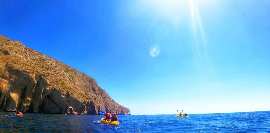 Altea: Guided Kayak Tour - Reaching Cova dels Coloms and getting inside