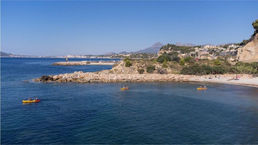 Altea: Morro de Toix Guided Kayak Excursion - The old peixqueras fishing grounds