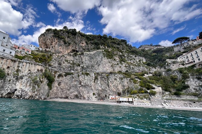 Amalfi Coast : Kayak-Snorkeling tour Pandora Cave & Hidden beach - Who should book this kayak tour?