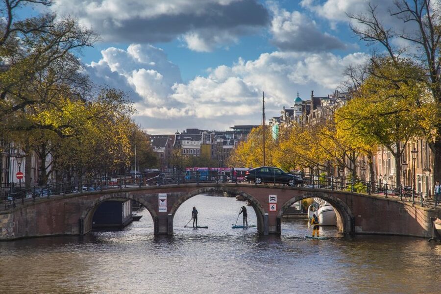 Amsterdam: 2-Hour Stand Up Paddle Board Tour - Choosing the return route by skill level