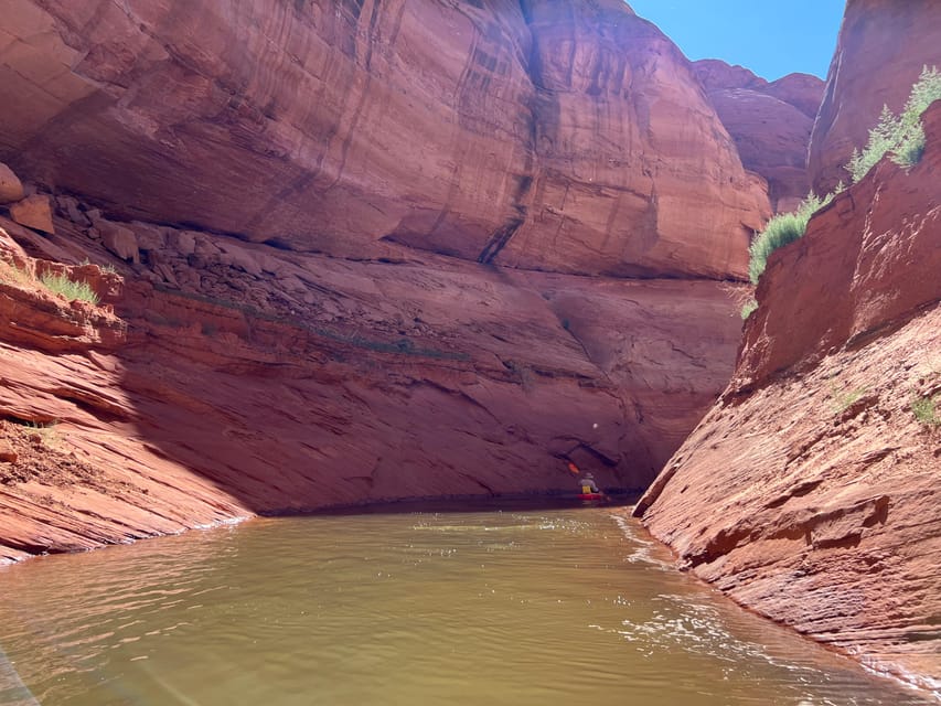 Antelope Canyon Lake Powell: Guided Kayaking & Hike Tour - Practical packing advice for a hot canyon day