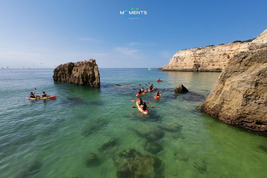 Armação de Pêra: 2-Hour Wild Beaches and Caves Kayak Tour - Praia dos Beijinhos and the first coastal views