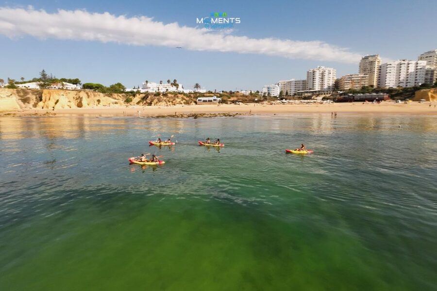 Armação de Pêra: 2-Hour Wild Beaches and Caves Kayak Tour - Praia das Fontainhas and Algar da Albandeira