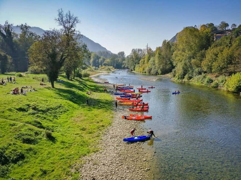 Arriondas: Canoeing Descent on the Sella River - Arriving under the arch in Arriondas
