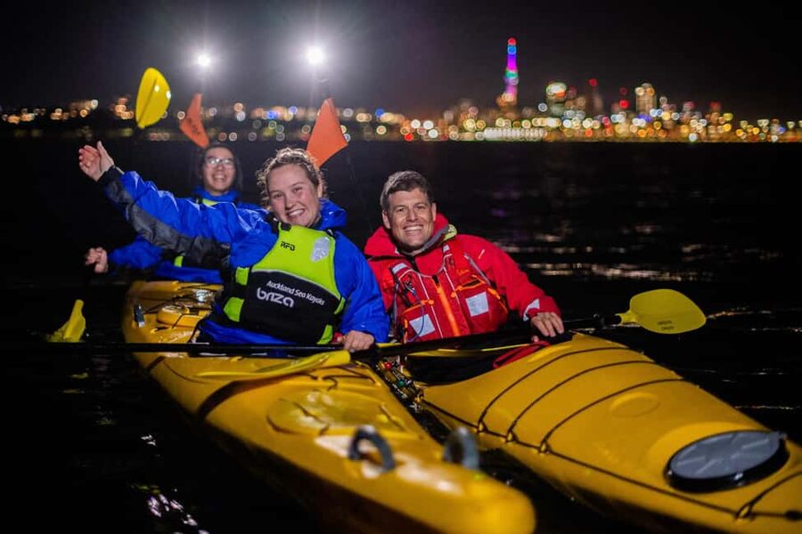 Auckland: Sunset & Night Sea Kayak Tour to Rangitoto Island - Starting at St Heliers Beach