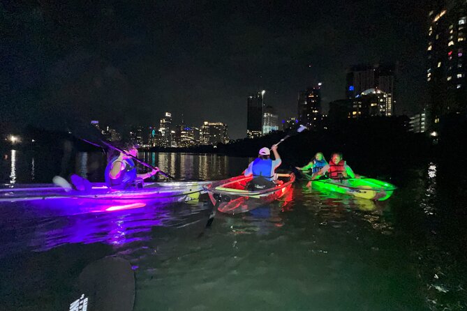 Austin Texas Night Clear Kayaking Glow Tour - Why the small group size helps