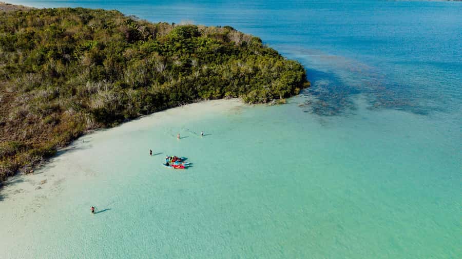 Bacalar at Sunrise: Kayak Adventure with Breakfast & Photos - Getting on the water with Miguel, Romel, or Maria
