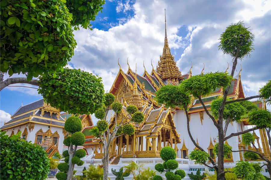 Bangkok: Damnoen Saduak Market & Kayaking Adventure - Art, herbal inhalers, and a slower pause