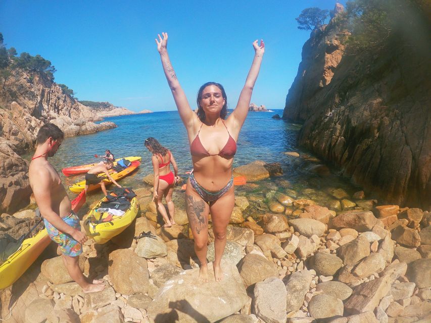 Barcelona: Costa Brava Kayaking & Snorkeling Tour with Lunch - What the $104 price really covers