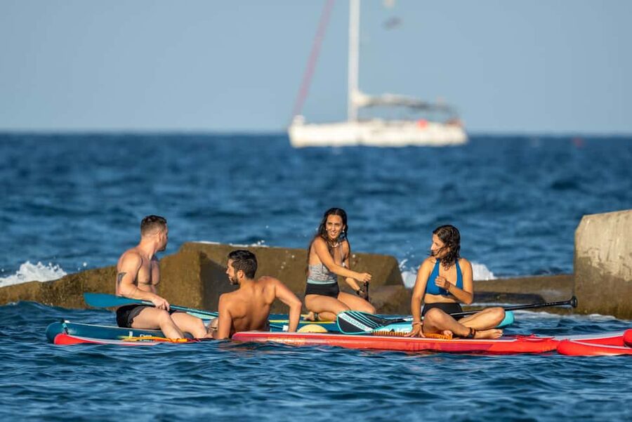 Barcelona: Paddlesurf Rental Barceloneta beach (75min) - A 75-minute paddle along Barceloneta