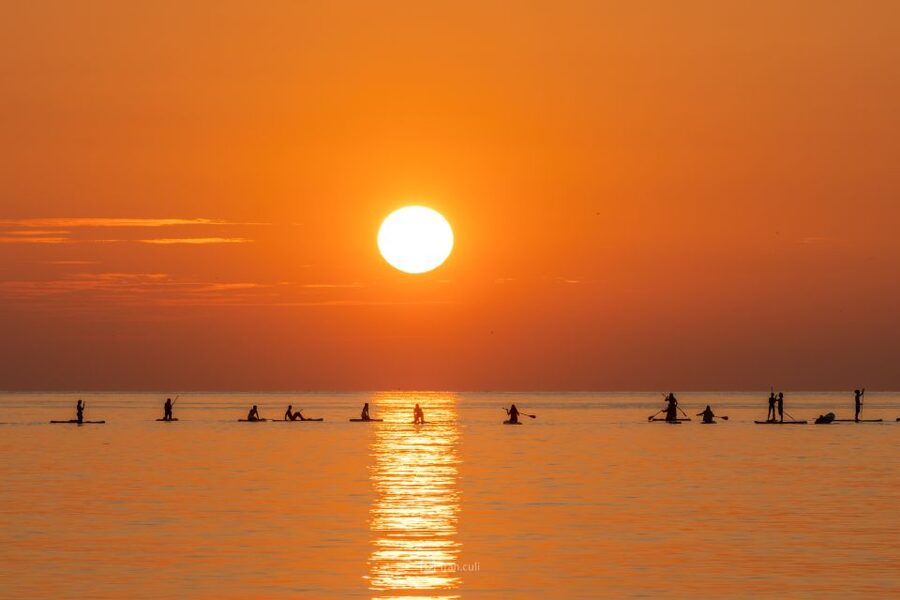 Barcelona: Sunrise Paddleboarding with Instructor and Photos - The paddle out and the sunrise view