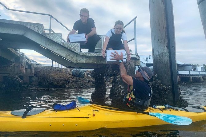 Batemans Bay Sunset Pizza Kayak Tour - Float and Feast - Who should book the Float and Feast?