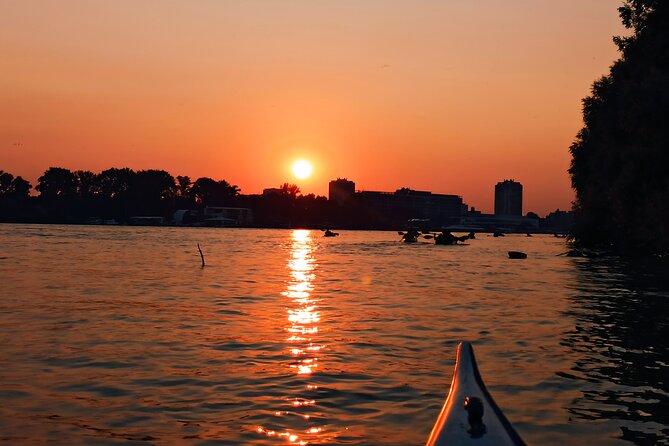 Belgrade sunset kayak tour - What the sunset paddling feels like