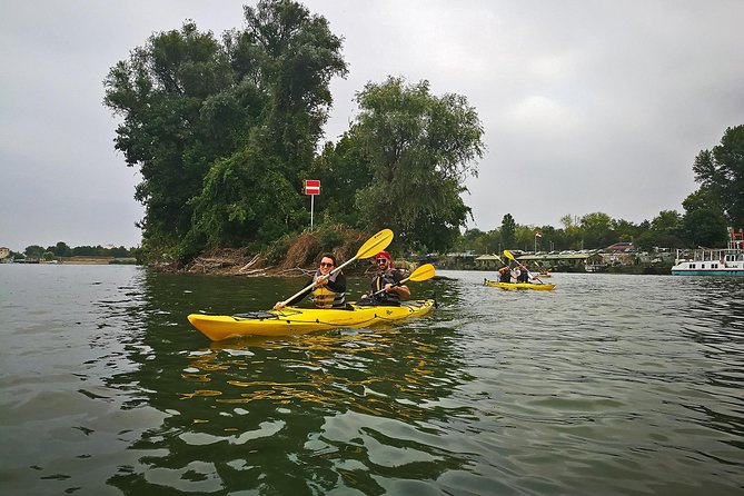 Belgrade War Island Kayak Tour - Getting comfortable in the kayak
