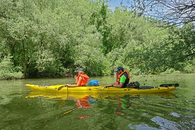 Belgrade War Island Kayak Tour - Crossing toward the Sava River