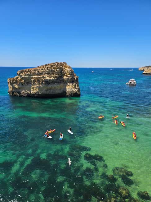 Benagil: 1:30Hour Kayak Rental with Private Parking - From the beach to Marinha’s Arches
