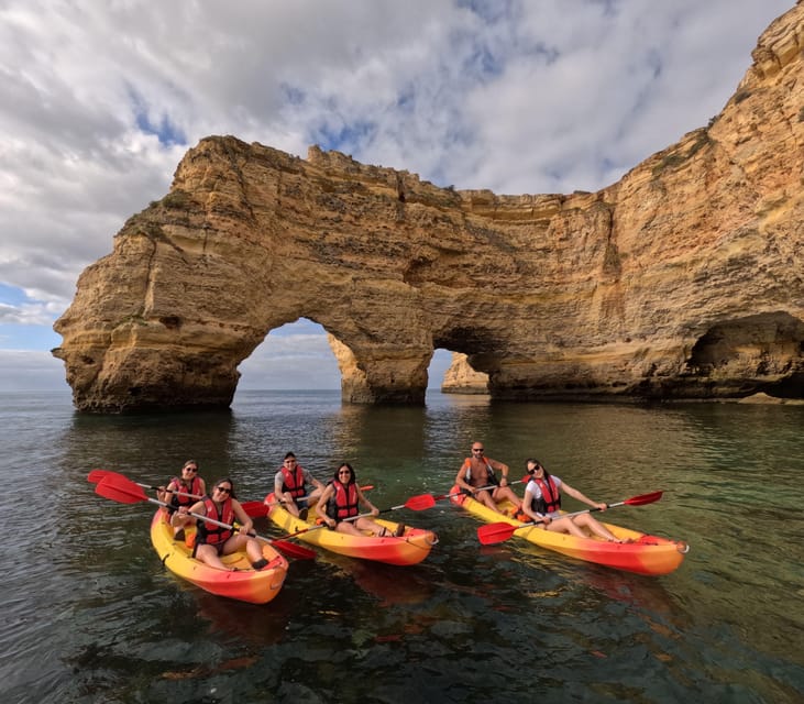 Benagil: 1:30Hour Kayak Rental with Private Parking - Reaching Algar de Benagil