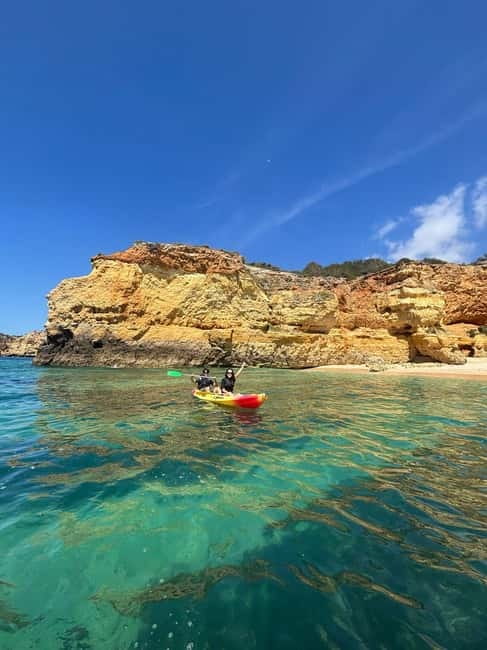 Benagil Cave - Kayak Guided tour - Group size, languages, and the guide