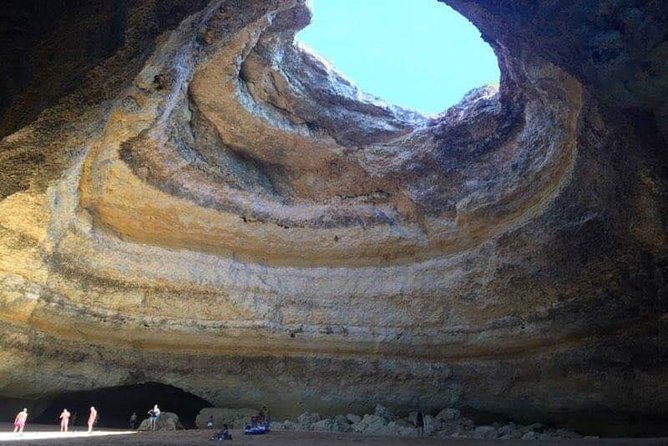 Benagil caves's kayak tour - Guides, language, and safety