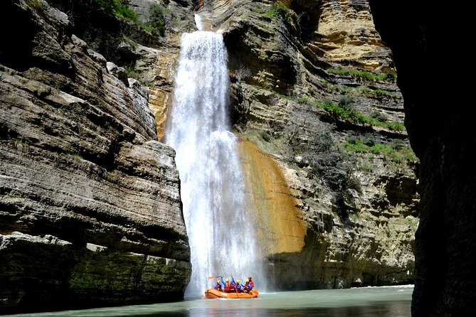 Berat Rafting, Kayaking & River Tubing – Osumi Canyons - Rafting beneath the canyon walls