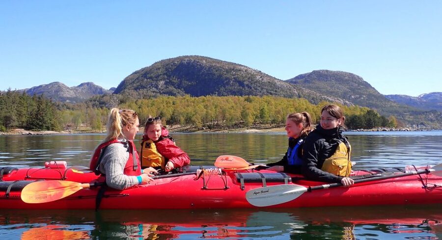 Bergen: Øygarden Islets Guided Kayaking Tour - Safety first in a double kayak
