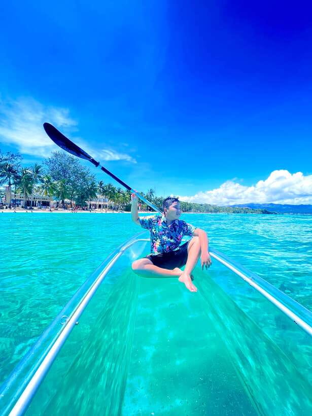 Boracay - Crystal Kayak phot-op Experience - Is $9 good value for Boracay?