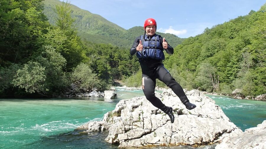 Bovec: Whitewater Canoeing on the Soča River - What the 1.5-hour river section includes