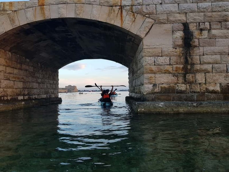 Brindisi: Kayaking at Sant'Andrea Island - Launching beneath Alfonsino Castle