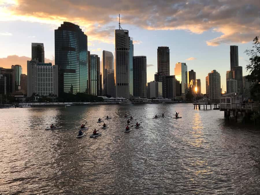 Brisbane: Illuminated River Night Kayak Tour - Getting comfortable in a single kayak