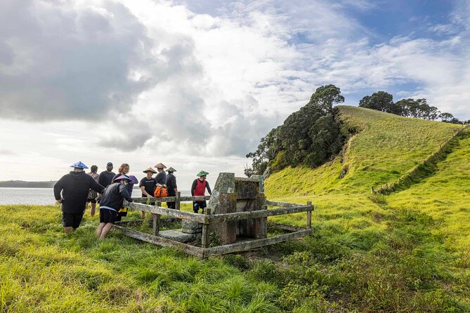Browns Island Motukorea Sea Kayak Tour - FAQ
