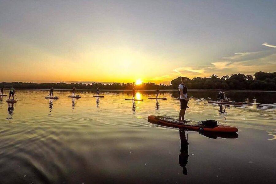 Budapest: Standup Paddleboarding Tour - Getting started at Lupa Island