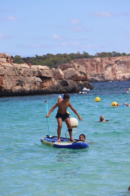 Cala des Moro/S'Almunia: Snorkel and SUP Tour - Paddleboarding along the cliffs