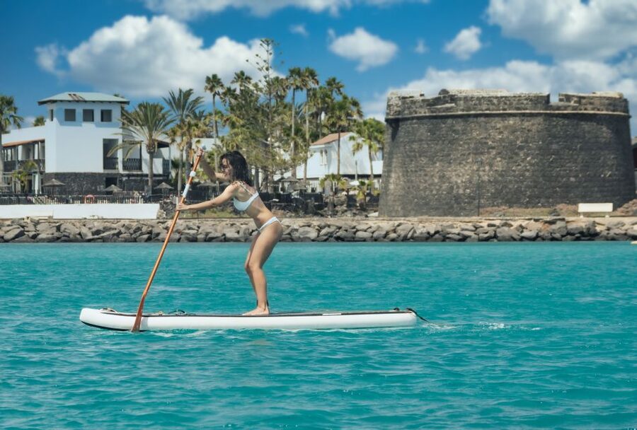 Caleta de Fuste: 1- Hour Stand Up Paddle Experience - Your arrival at the box-office