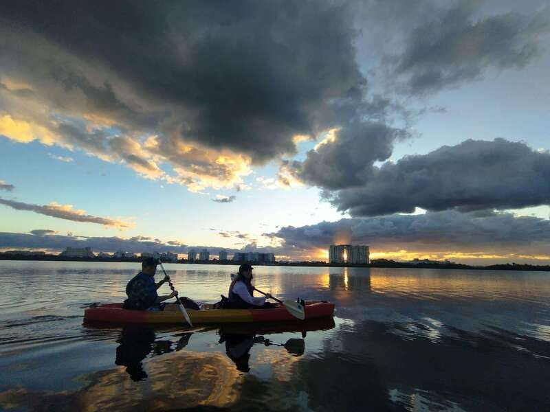 Cancun: Kayaking Tour in Nichupte Lagoon - Paddling the first channels