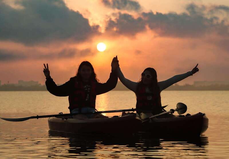 Cancun: Sunset Kayak Experience in the Mangroves - The first 45 minutes: open water and mangrove channels