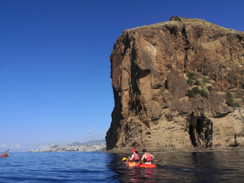 Caniço, Madeira: Marine Reserve Kayak & Snorkelling Tour - The meeting point and first instructions