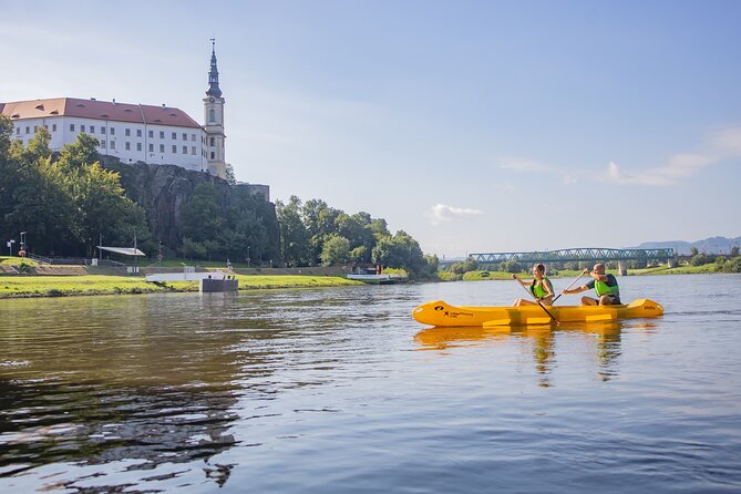 Canoeing on the Elbe river + Bike rental from Děčín to Bad Schandau - Two national parks, one river route