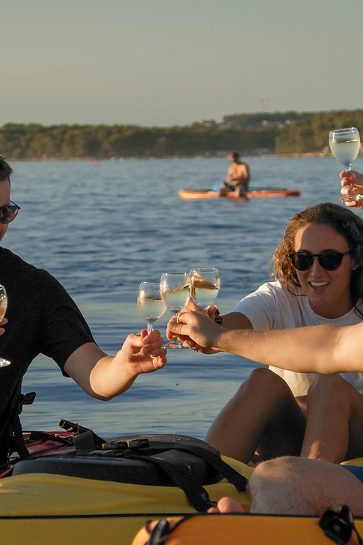 Cape Kamenjak: Sunset Kayak/SUP Wine Tour - From Medulin Bay to Trumbuja island