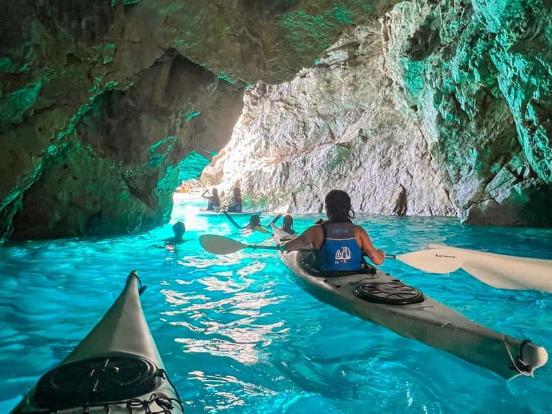 Capri: Caves and Beaches Kayaking Tour with GoPro Photos - Key points to know before you book