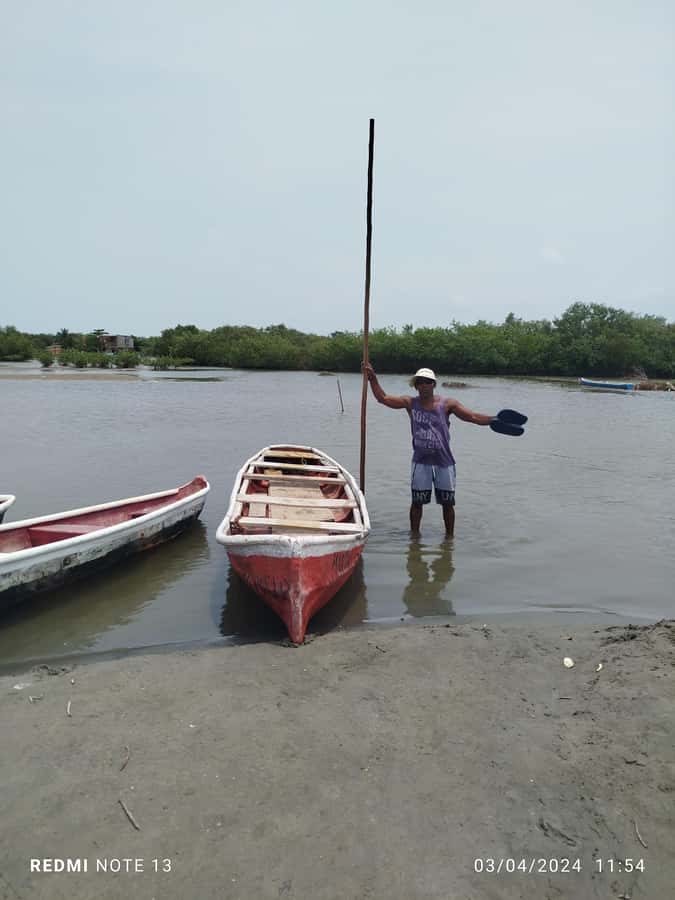 Cartagena: FISHERMEN'S ISLAND IN THE MANGROVES by canoe - Timing, group size, and value at $28